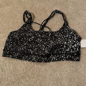 Lululemon Energy Bra *Reflective.  
Crinkle Dust Reflective Alpine White Multi